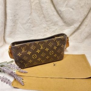 Authentic Louis Vuitton Trotteur Crossbody shoulder bag